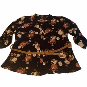 NWOT Flower & Feather 3/4 Sleeve Belted Blouse